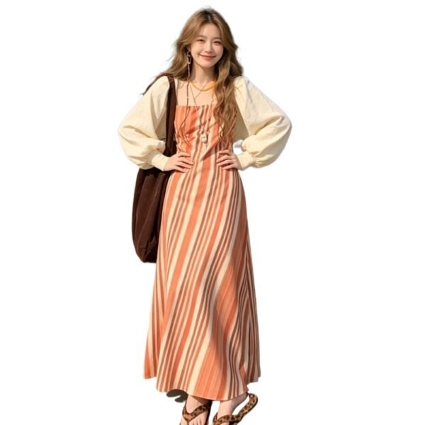41f53306-46c8-4b94-a0ff-5453ee529301.jpg Vintage Slim-Fit Strap Dress With Diagonal Stripes