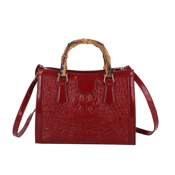 53a0bf05-17d6-437b-a304-28eb3a35c634.jpg New Fashion High-end Textile Women's Commuter Handbag