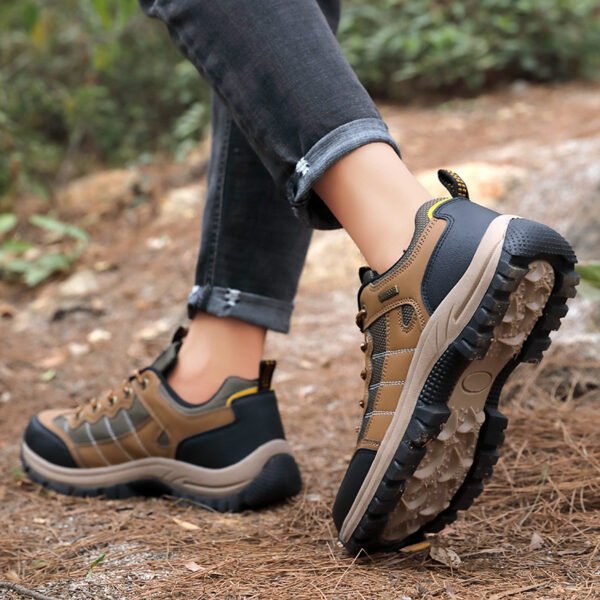 9293bf34-56e5-405e-ab7d-8f484d57c497.jpg Large Size Fashion Sports And Leisure Shoes