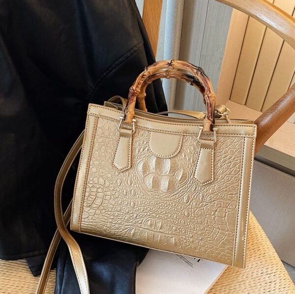 98358259-dbc4-473b-b7ff-73fe29ce8807.jpg New Fashion High-end Textile Women's Commuter Handbag