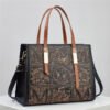bfaf9728-5ea0-4c64-b022-5f6f82468c28.jpg Light Luxury Portable Shoulder Messenger Bag