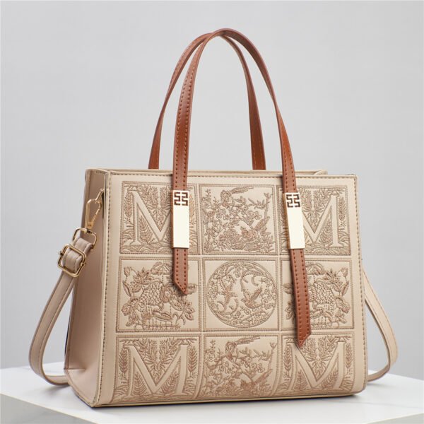 e2f67604-580e-4a44-accd-c3dd1bda8511.jpg Light Luxury Portable Shoulder Messenger Bag
