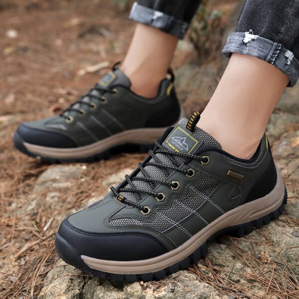 f15eb462-a624-485a-9933-6d0fcee99228.jpg Large Size Fashion Sports And Leisure Shoes